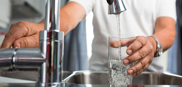 Er vannet i springen misfarget?